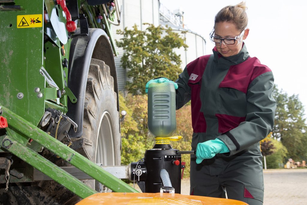 Installation on the sprayer